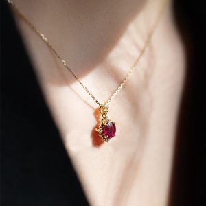 18k gold ruby necklace2