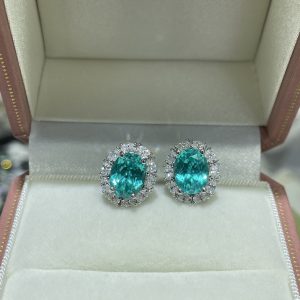 2 carat cultivated paraiba oval shaped personality earrings3