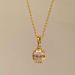 classic single diamond pigeon egg zircon necklace1