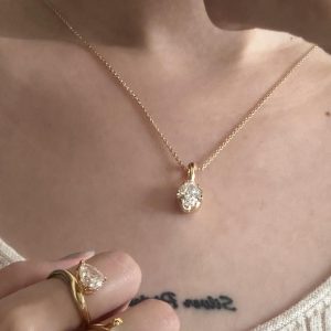 classic single diamond pigeon egg zircon necklace4