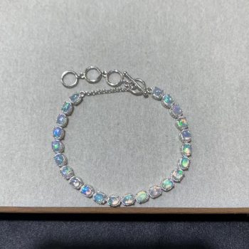 fashionable and elegant natural opal bracelet1
