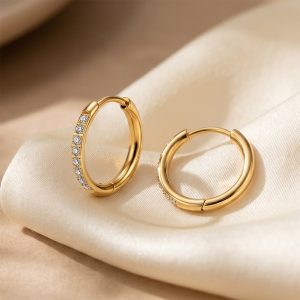 gold diamond studded simple and versatile earrings1