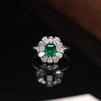 high end grandmother's emerald ice flower cut ring2