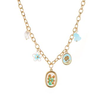 oval shaped embroidered flower pearl multi bead pendant3