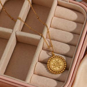 retro star disc pendant necklace1