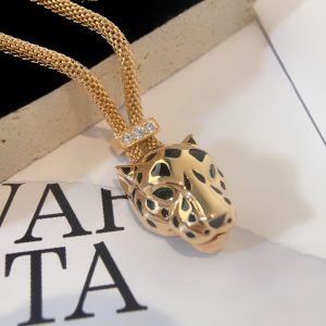 rose gold leopard head necklace in black color4