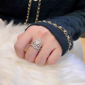 waterdrop shaped crown heron feather ring2